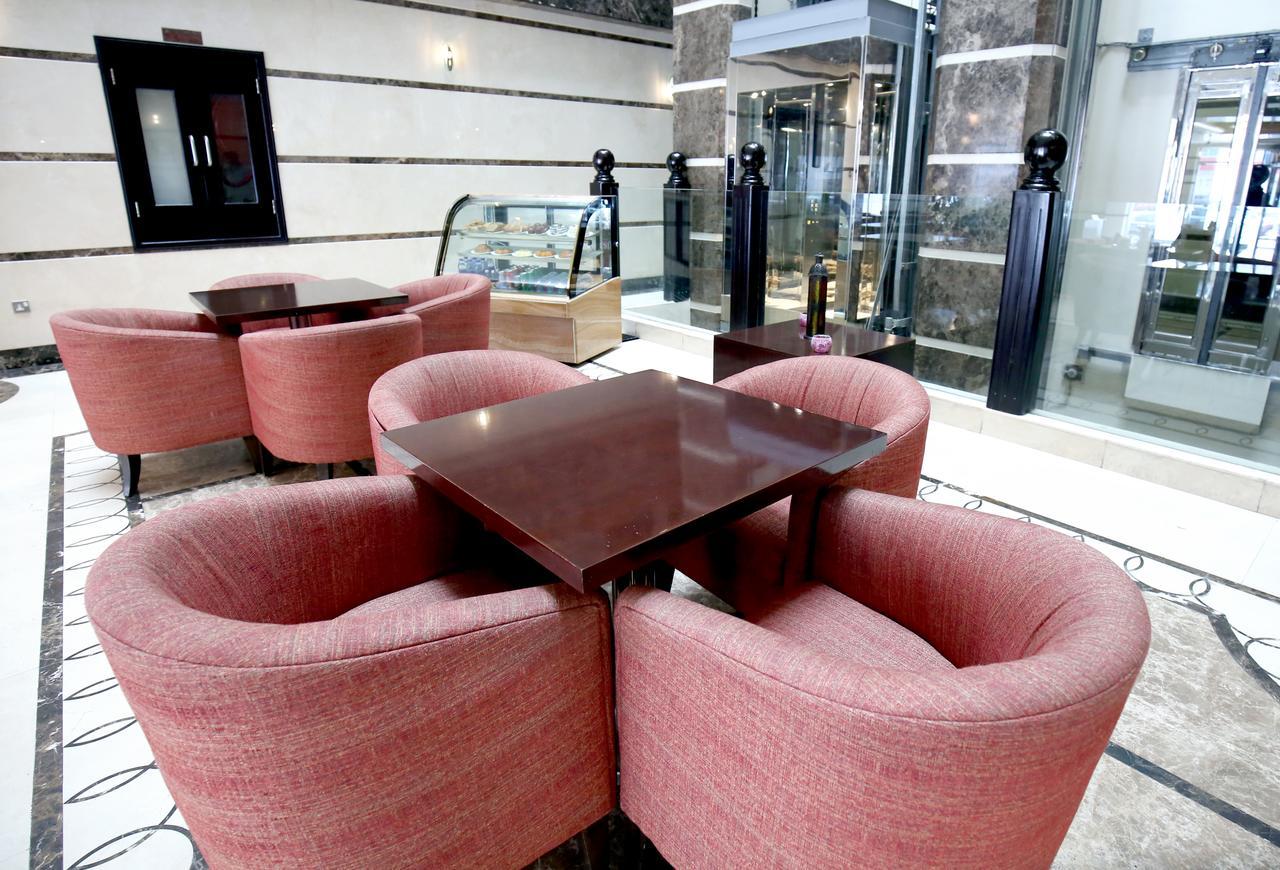 London Crown Hotel Дубай Экстерьер фото