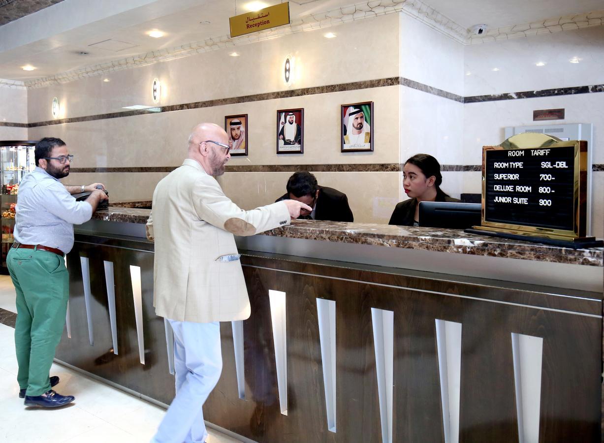 London Crown Hotel Дубай Экстерьер фото