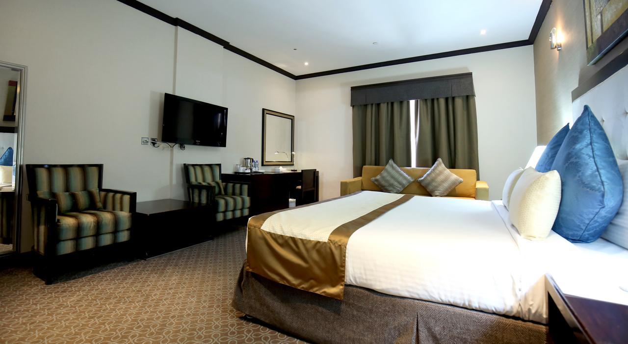 London Crown Hotel Дубай Экстерьер фото