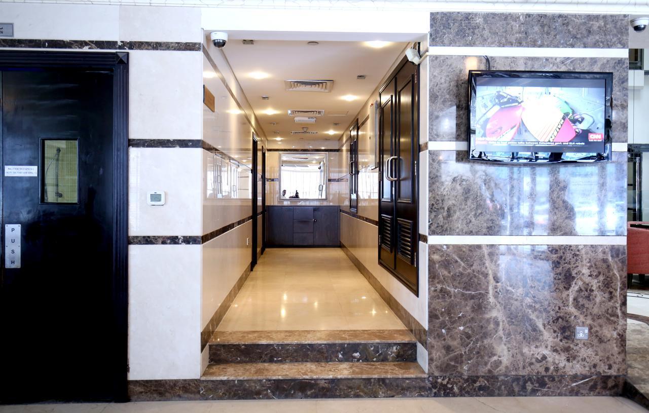 London Crown Hotel Дубай Экстерьер фото