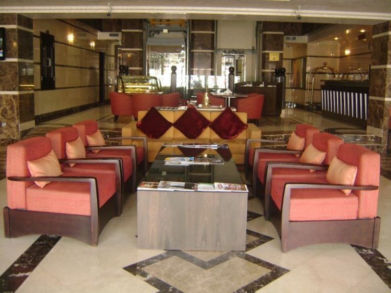 London Crown Hotel Дубай Экстерьер фото